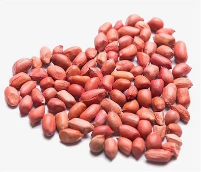 Friss, nagy nyers földimogyoró